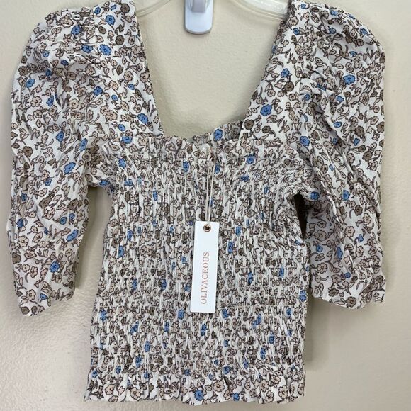 New!Olivaceous Top| 100% rayon| Small|ribbed| soft| cropped| stretchy|floral - Picture 2 of 16